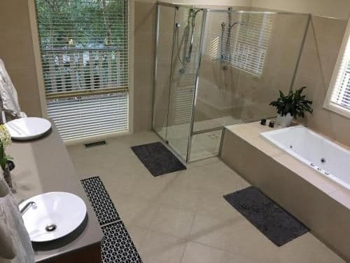 King Room with Spa Bath