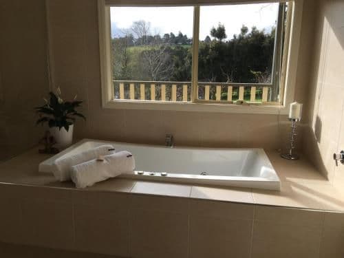 King Room with Spa Bath