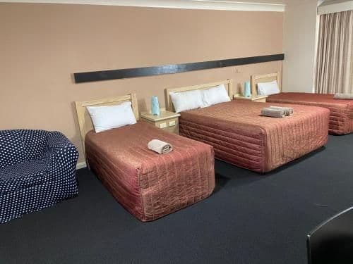 Family Room (4 person)