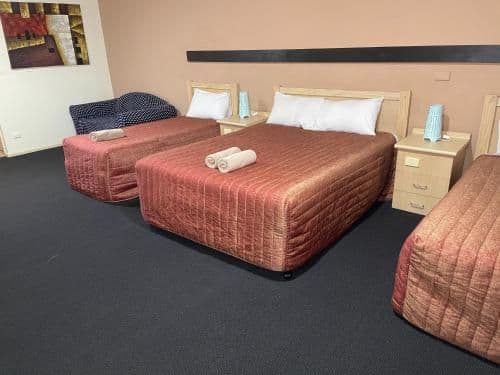 Family Room (4 person)