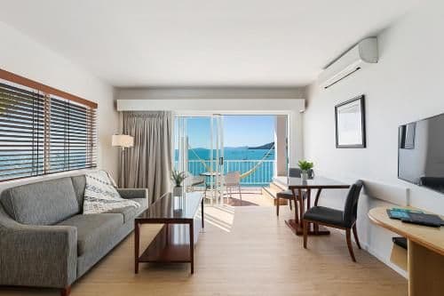 Deluxe Room with Spa Bath