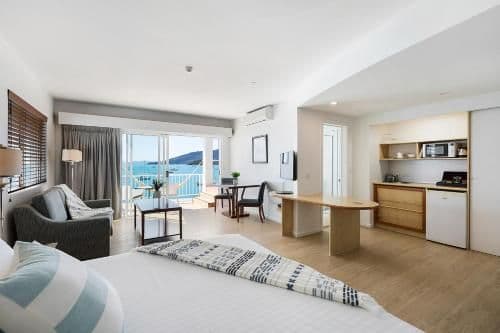 Deluxe Room with Spa Bath