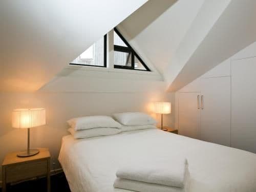 2.5 Bedroom with Balcony and Spa