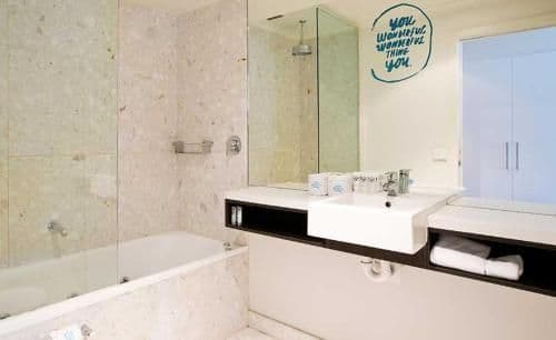 3 Bedroom with Balcony & Spa