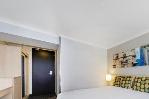 Standard King or Twin Room