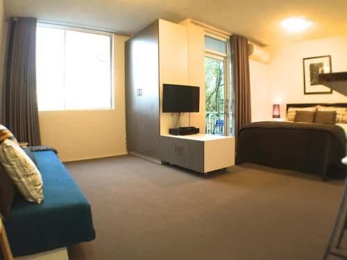 Deluxe Queen Studio with Balcony