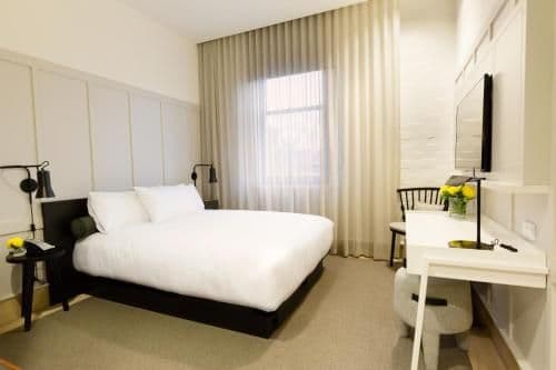 Deluxe Queen Room