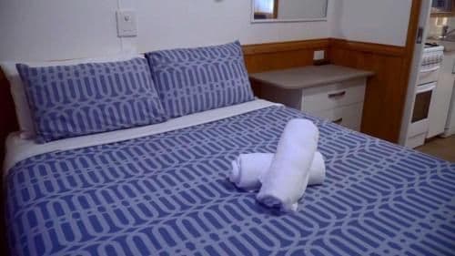 2 Bedroom Luxury Cabin