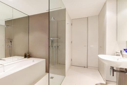One-Bedroom Apartment with Parking (608ST)