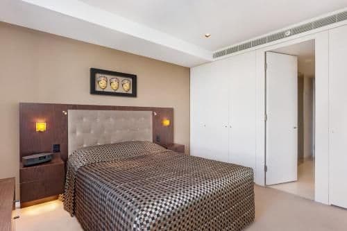 One-Bedroom Apartment with Parking (608ST)