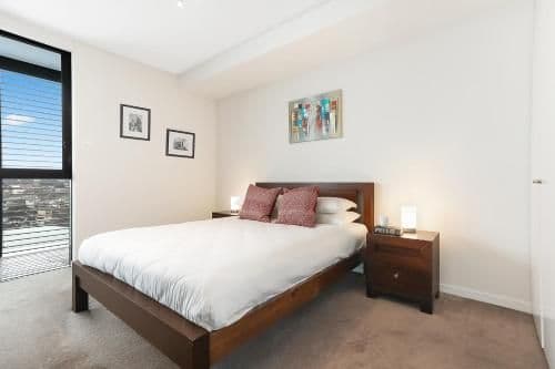 One-Bedroom Apartment with Parking (908ST)