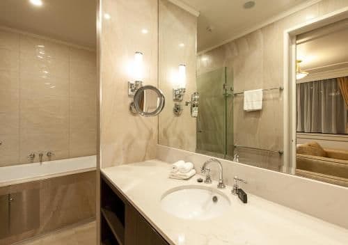 Luxury King Suite with Spa Bath and Balcony