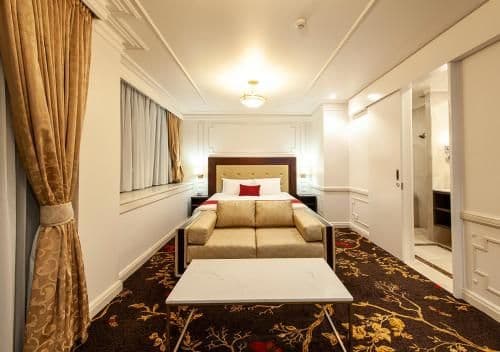 Luxury King Suite with Spa Bath and Balcony