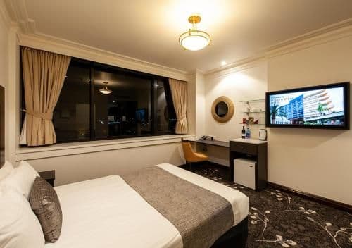 Superior Queen Suite