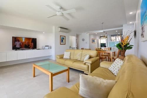 2 bedroom seaview apartment - Apartment 002