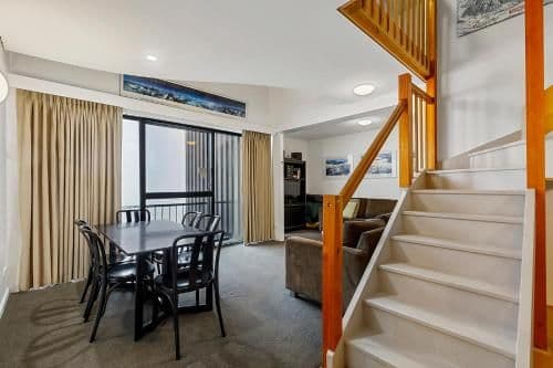 Three Bedroom Apartment - Chalet Apartment 713
