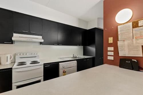 Three Bedroom Apartment - Chalet Apartment 713