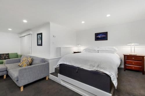 One-Bedroom Apartment - Chalet Apartment 300