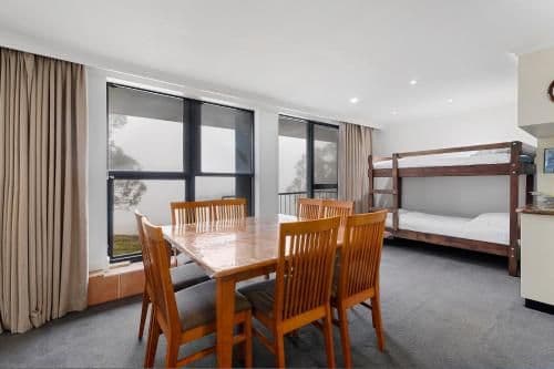 One-Bedroom Apartment - Chalet Apartment 300