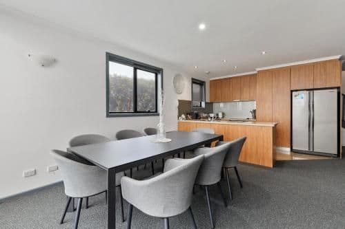 Three Bedroom Apartment – Peak 301
