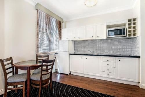 Superior One-Bedroom Apartment