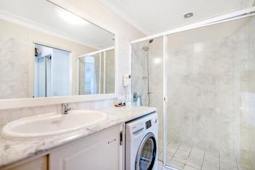 Superior One-Bedroom Apartment