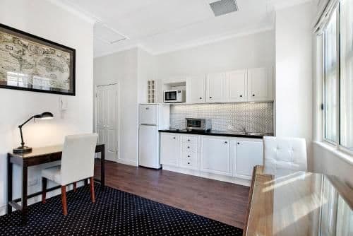 Superior One-Bedroom Apartment