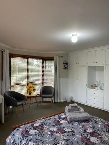 Deluxe Queen Suite