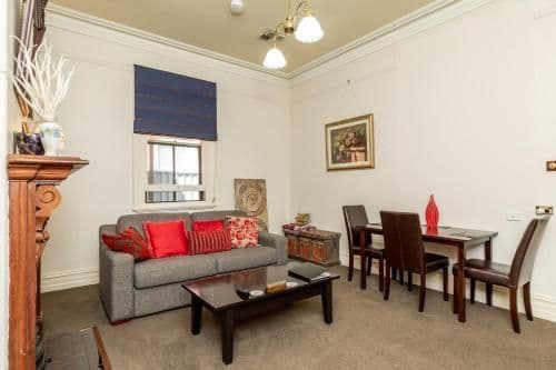 One-Bedroom Apartment with Kitchen