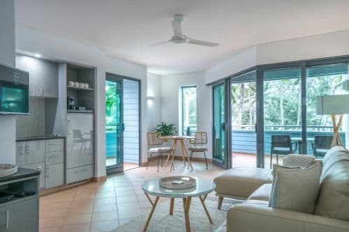 Peninsula Suite