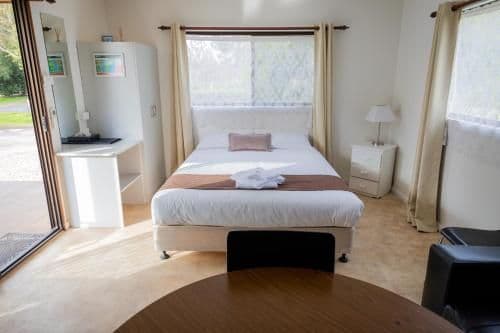 Budget One-Bedroom Cabin