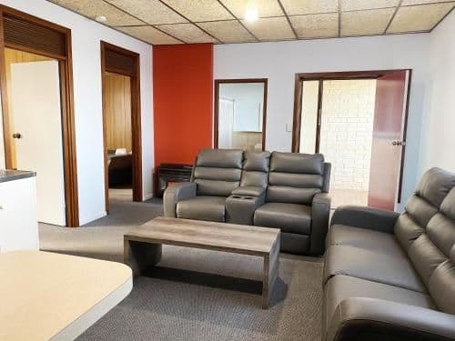 Deluxe Family Suite ( No Pets )