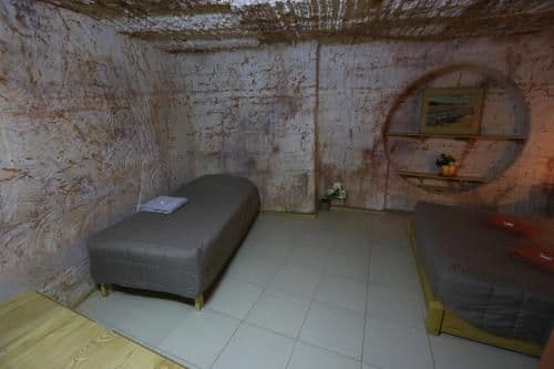 Self-Catering Underground Apartment with Breakfast Included