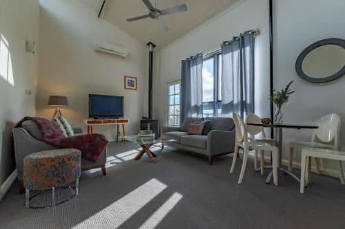 Two-Bedroom Apartment with Spa Bath