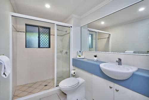 Deluxe Two-Bedroom Apartment with Two Bathrooms