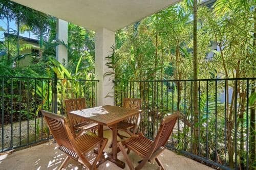Deluxe Two-Bedroom Apartment with Two Bathrooms
