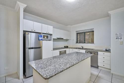 Deluxe Two-Bedroom Apartment with Two Bathrooms