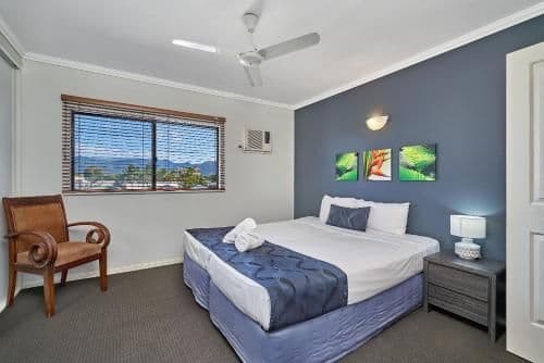 Townhouse Two-Bedroom Apartment