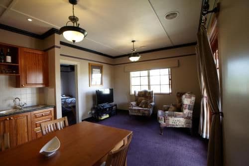 One Bedroom Unit Suite 1