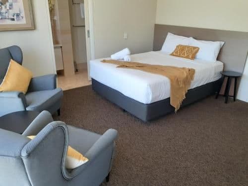 Executive Queen Room