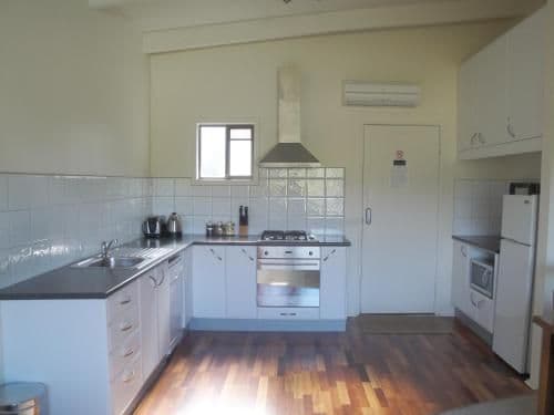 One-Bedroom Apartment - Pine
