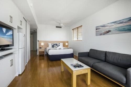 Studio Beach Executive