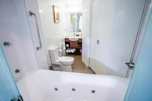 King Room With Spa Bath & Balcony