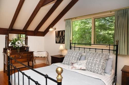 One-Bedroom Cottage with Loft