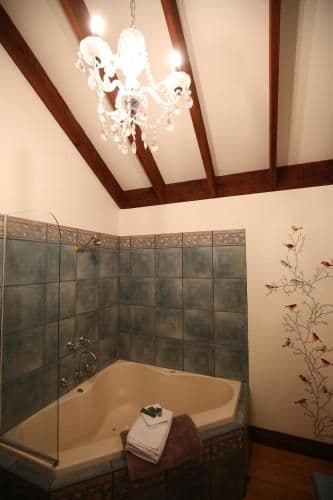 One-Bedroom Cottage