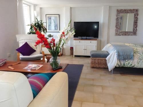 Studio Apartment with Sea View