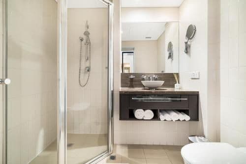 Deluxe Queen Room with Ocean View