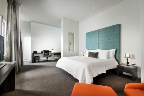 Heritage King Suite