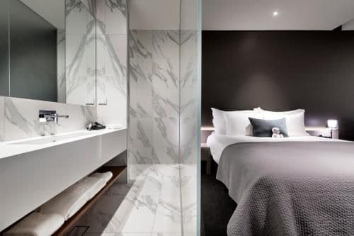 King Suite with Courtyard View