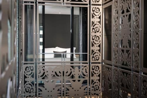 King Suite with Courtyard View